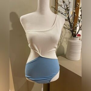 Sexy cutout swimsuit size S/4